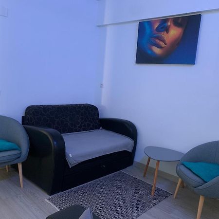Black&White Suites Craiova Eksteriør bilde