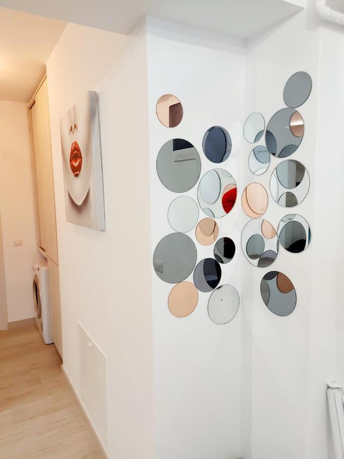 Black&White Suites Craiova Eksteriør bilde